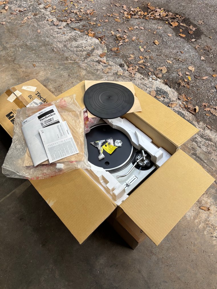 Technics - SL 1200 MK2 Pladespiller sæt #1.0