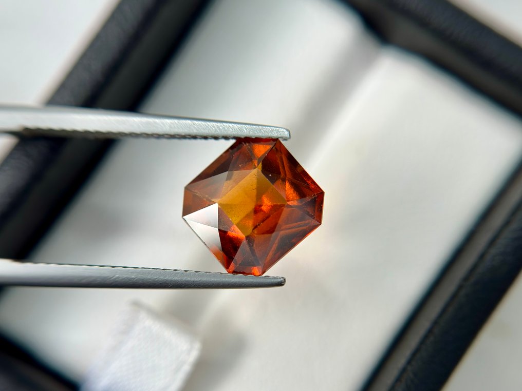 没有保留价 - 1 pcs 橙色 红榴石 - 4.40 ct - 国际有色宝石协会(ICA GemLab) - 优质钙铝榴石 #1.0