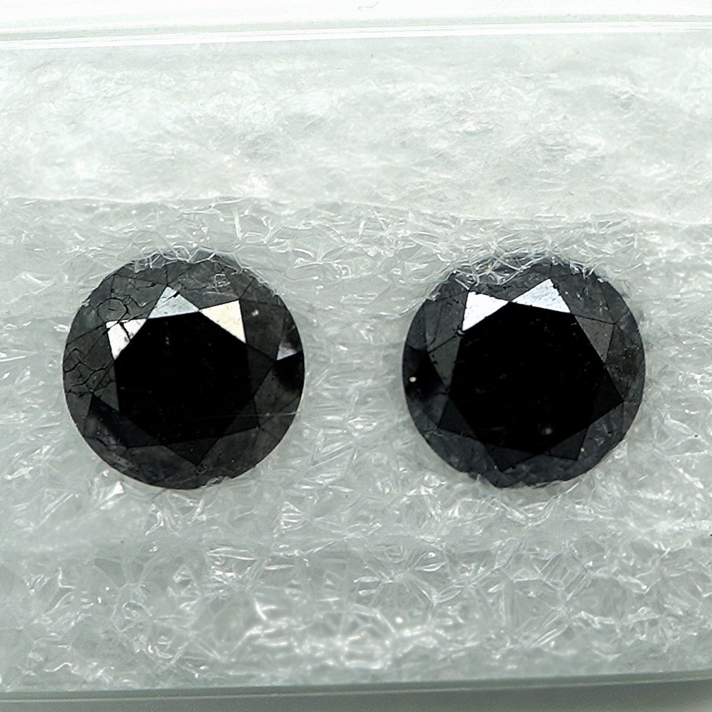 χωρίς τιμή ασφαλείας - 2 pcs Διαμάντι  (Επεξεργασμένου χρώματος)  - 1.78 ct - Στρογγυλό - Δεν προσδιορίζεται στην εργαστηριακή έκθεση - Gem Report Antwerp (GRA) #2.1