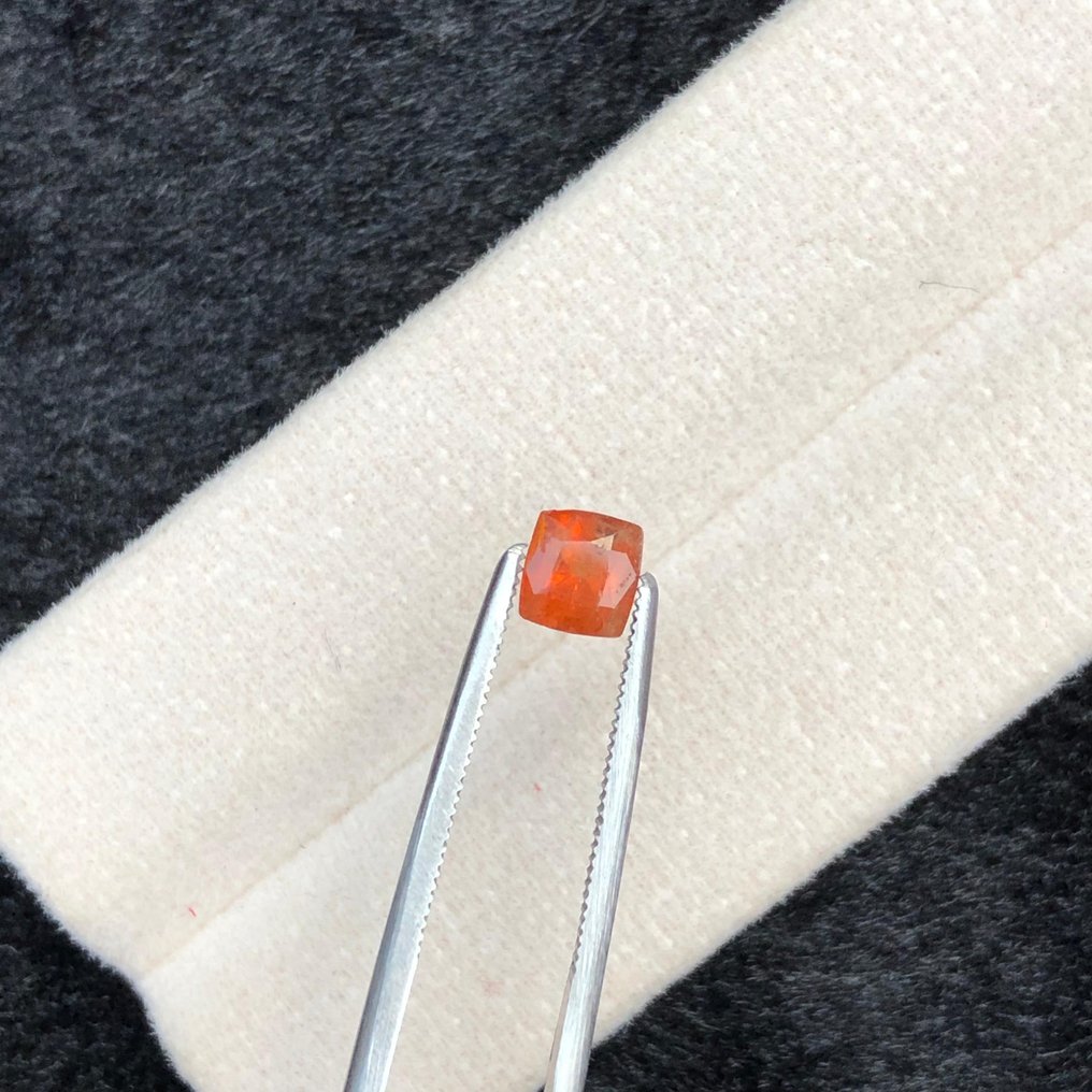 没有保留价 - 1 pcs  橙色 混合宝石  - 0.76 ct - 国际有色宝石协会（ICA GemLab） - 稀有天然三斜石 #1.0