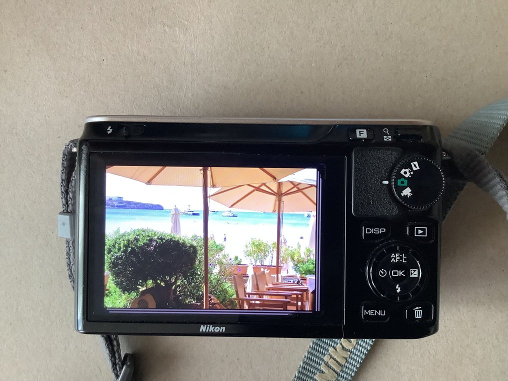 Nikon Nikon1 J1 Digital camera #4.3