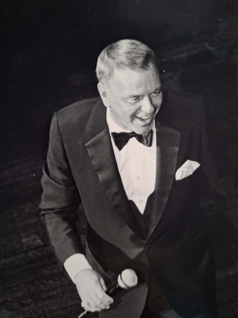 Atlan / Sygma - Frank Sinatra sings for Ronald and Nancy Reagan, Washington, 1983 #1.0