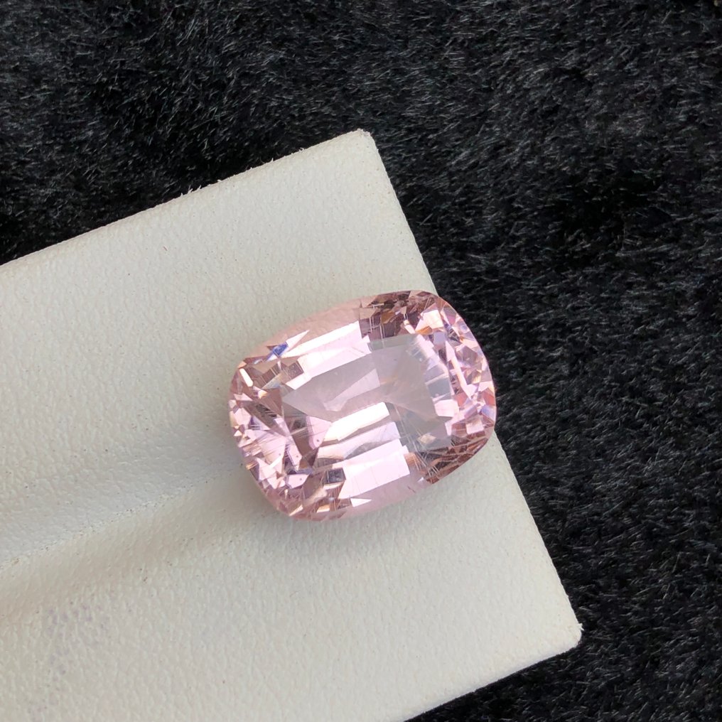 No reserve price - 1 pcs Pink Spodumene - 12.06 ct - International Gemological Institute (IGI) #1.0