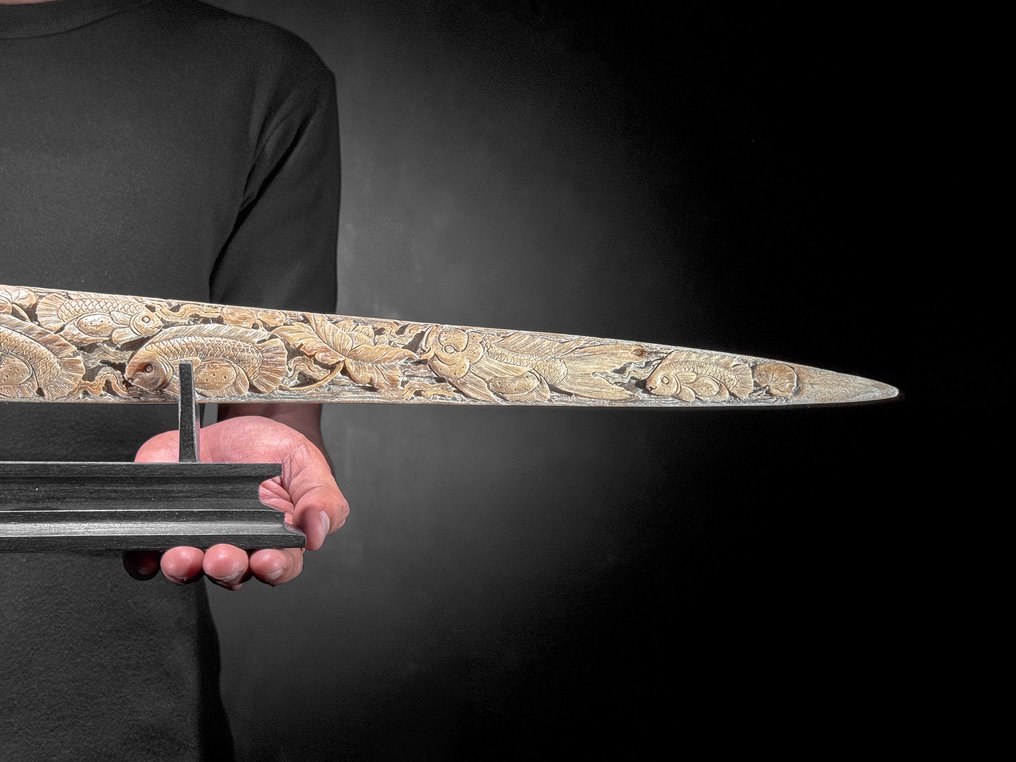 没有保留价 - 配有精美雕刻的巨大剑鱼吻部 - 日本锦鲤图案 吻突 - Xiphias Gladius - 12 cm - 84 cm - 6 cm- 非《濒危物种公约》物种 - (1) #3.2