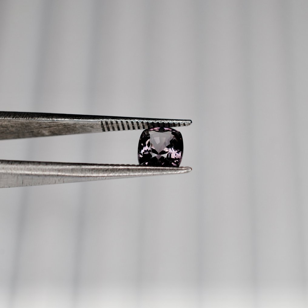 Nincs minimálár Lila Spinell - 1.15 ct - Nemzetközi Gemmológiai Intézet (IGI) #4.3