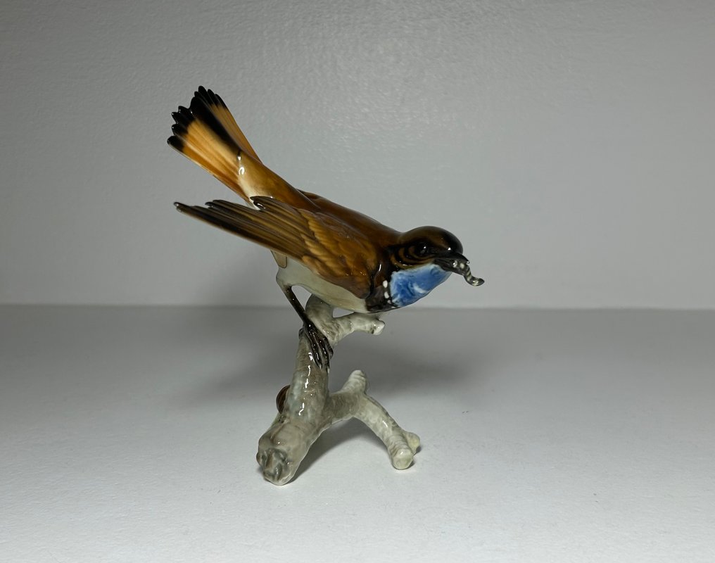 Hutschenreuther - Szobrocska - Bluethroat Bird with worm in its beak - Porcelán #2.1