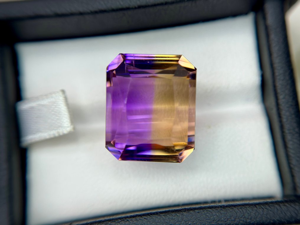 Zonder Minimumprijs - 1 pcs Paars, Geel Ametrien - 31.16 ct - nternational Colored Gemstone Association (ICA GemLab) - Onberispelijk verbazingwekkende ametrien #1.0