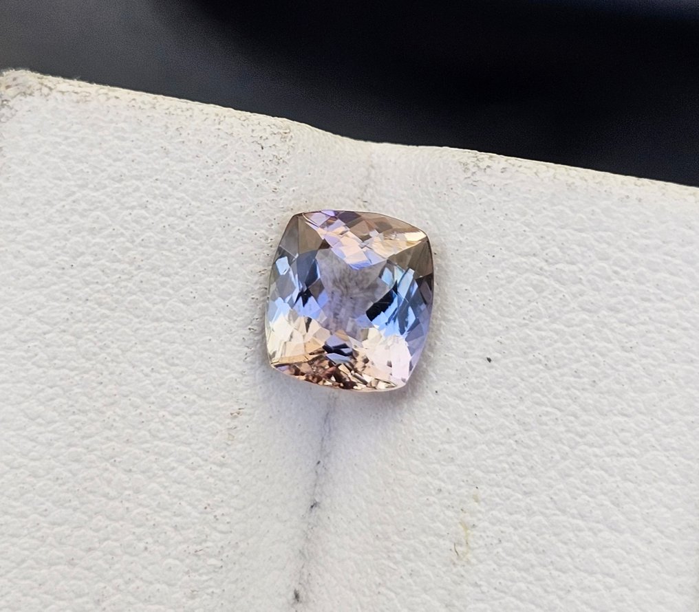 Fără preț de rezervă - 1 pcs Violet, Multicolor Tanzanite - 1.68 ct - Asociația internațională de pietre prețioase colorate (ICA GemLab) - PIATRĂ RARĂ MULTICOLOR #3.2