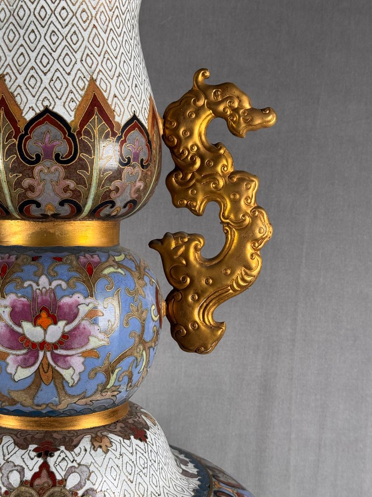 Βάζο - Μπρούντζος - Κίνα - Μεγάλο βάζο με cloisonné. #2.1