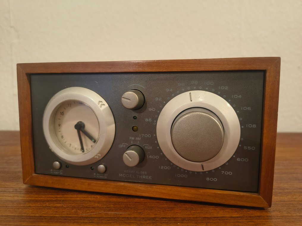 Tivoli henry kloss - Tivoli model three in fantastic condition, trafo included Radio #1.0