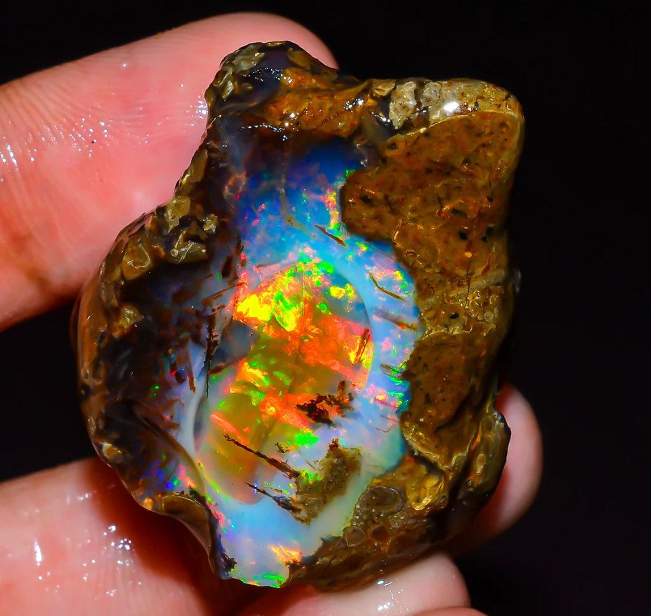 Opal 75Cts Rough Natural Ethiopian Welo Fire Opal 32x28x17mm !!No Reserve Prise!! - Height: 32 mm - Width: 28 mm- 15 g #1.0