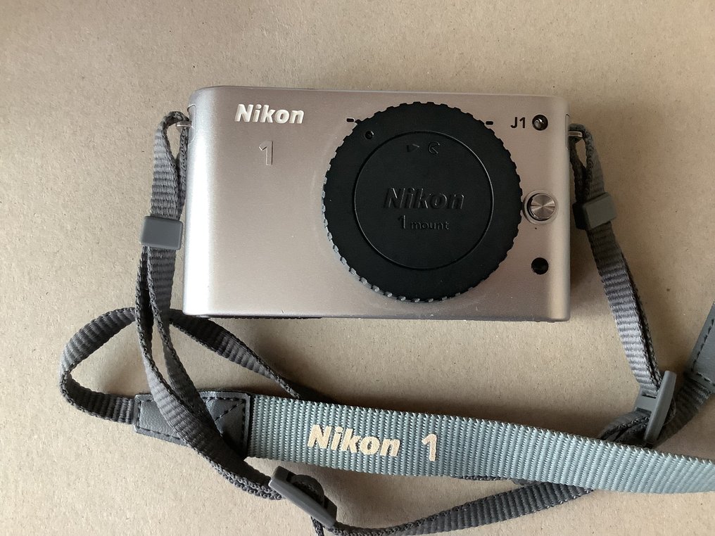 Nikon Nikon1 J1 Digital camera #1.0