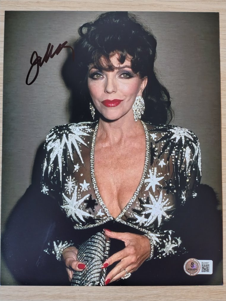Joan Collins - Hollywood Legend - Autograph, Photo with Beckett COA #1.0