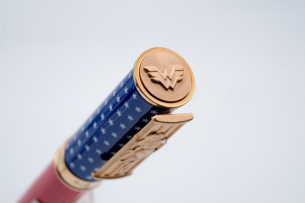 Montegrappa - DC COMICS - Wonder Woman Special Edition! - 钢笔 #1.0