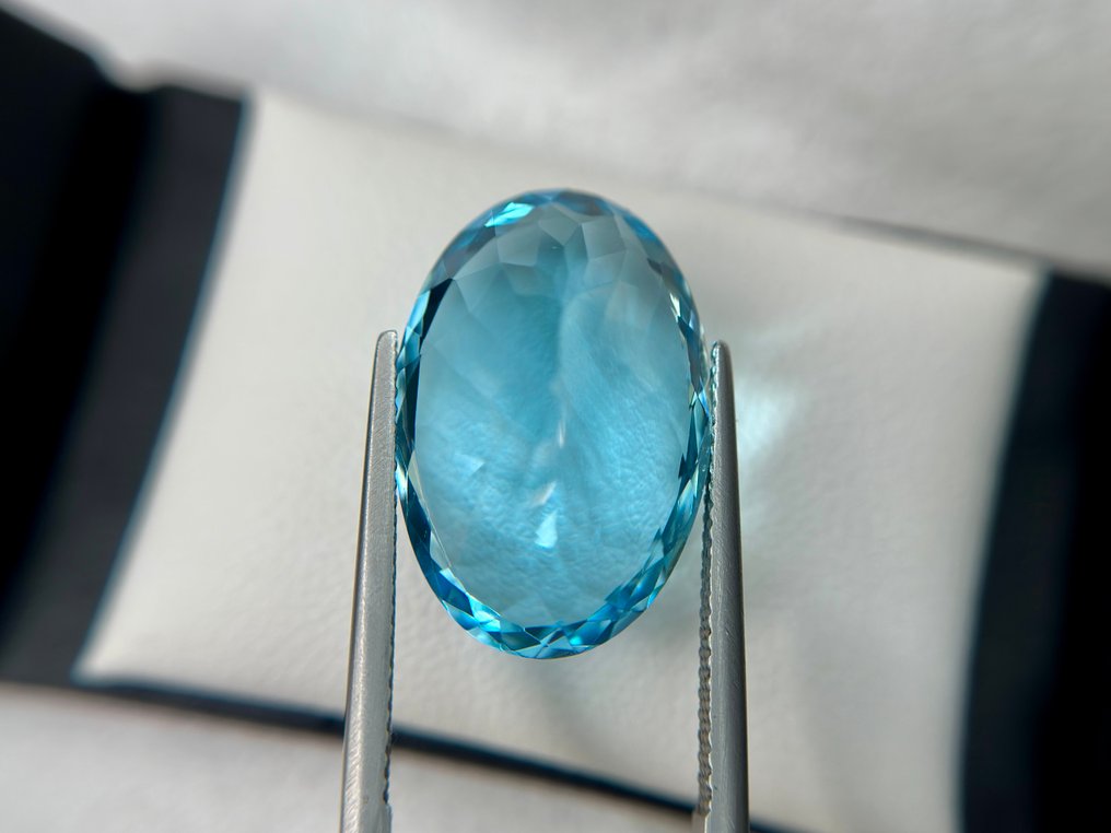 Nincs minimálár - 1 pcs  Kék Topáz  - 24.09 ct - Nemzetközi Színes Drágakő Szövetség (ICA GemLab) - Lenyűgöző fényes kék topáz #1.0