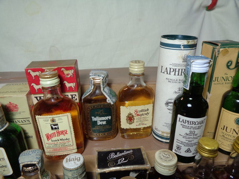 Various Scotch whisky - American Whiskies - Irish whiskey - Miniature - b. 1960s to 1980s - 5cl, 3cl, 4cl - 23 bottles #4.3