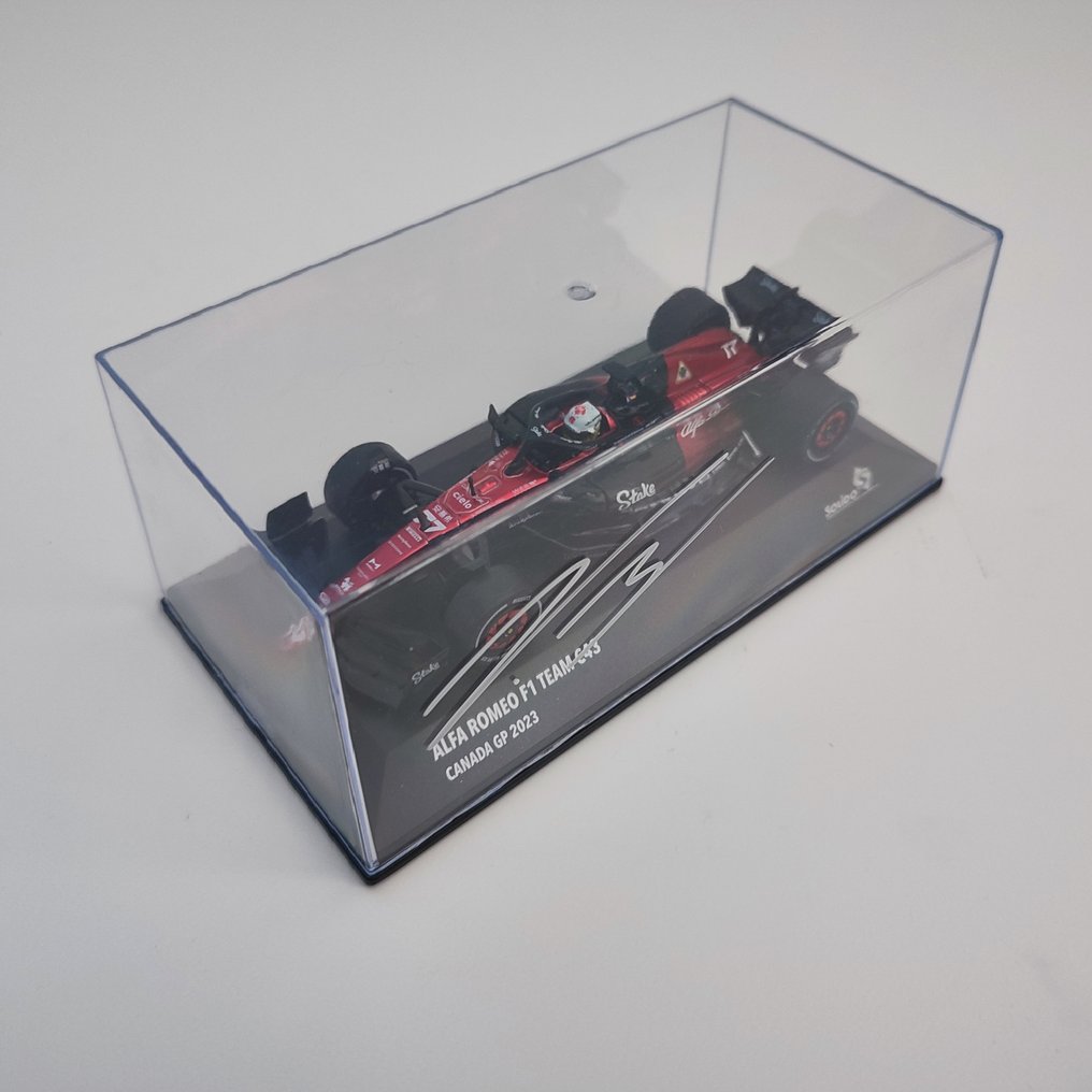 Alfa Romeo - Bottas + Zhou - 2023 - 比例1/43模型车  #4.3