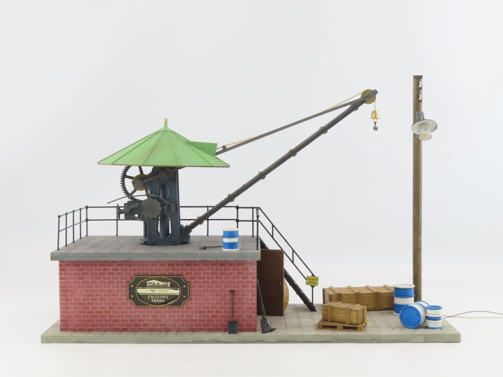 Pola, LGB G - 1939 - Model train buildings (1) - Exclusive model 1990 loading crane with certificate. #1.0
