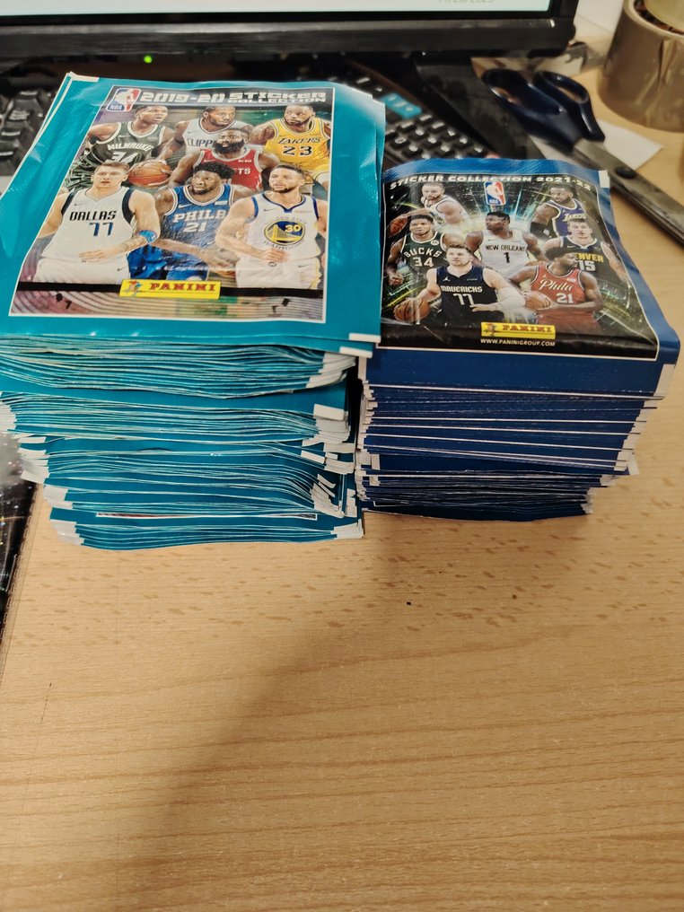 2019/20, 2021/22 Panini NBA, 2 Empty albums + 200 packs LeBron James Mixed collection - Doskonały #4.3