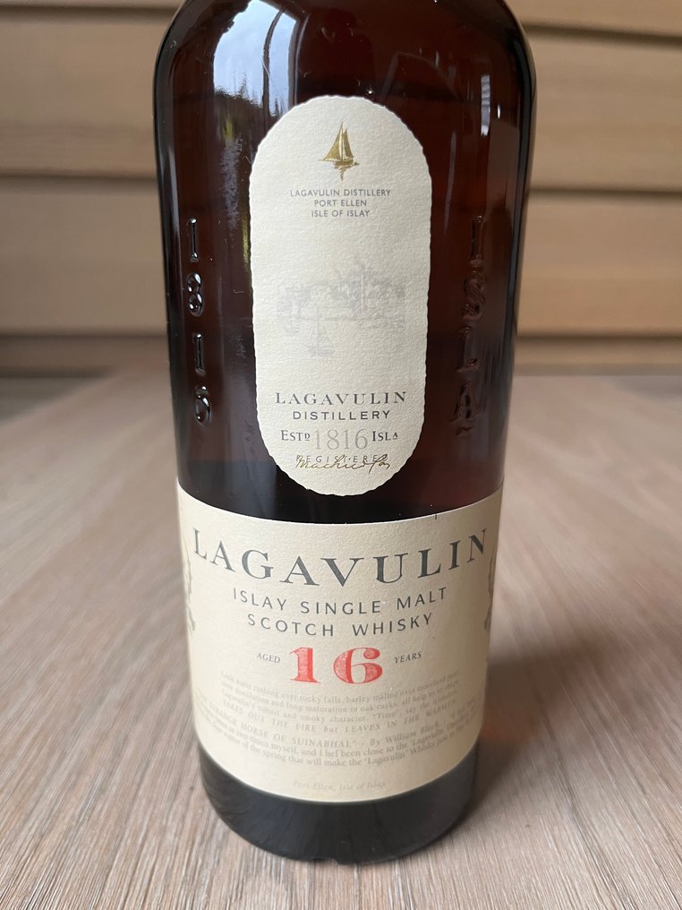 Lagavulin 16 years old  - 70cl #1.0