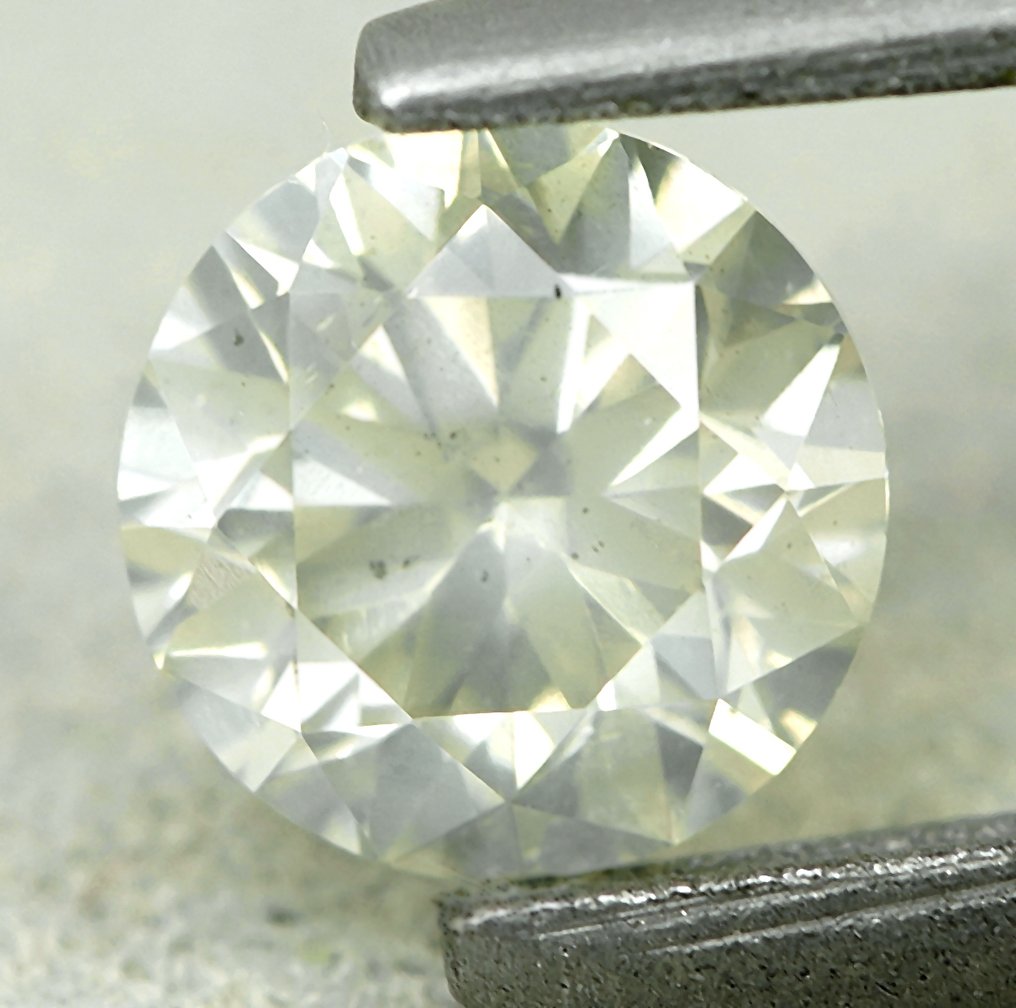Fără preț de rezervă - 1 pcs Diamant (Colorat natural) - 0.40 ct - Rotund - Faint gălbui Gri - I2 - GRA (Laboratorul de analiză a pietrelor prețioase din Anvers) #1.0
