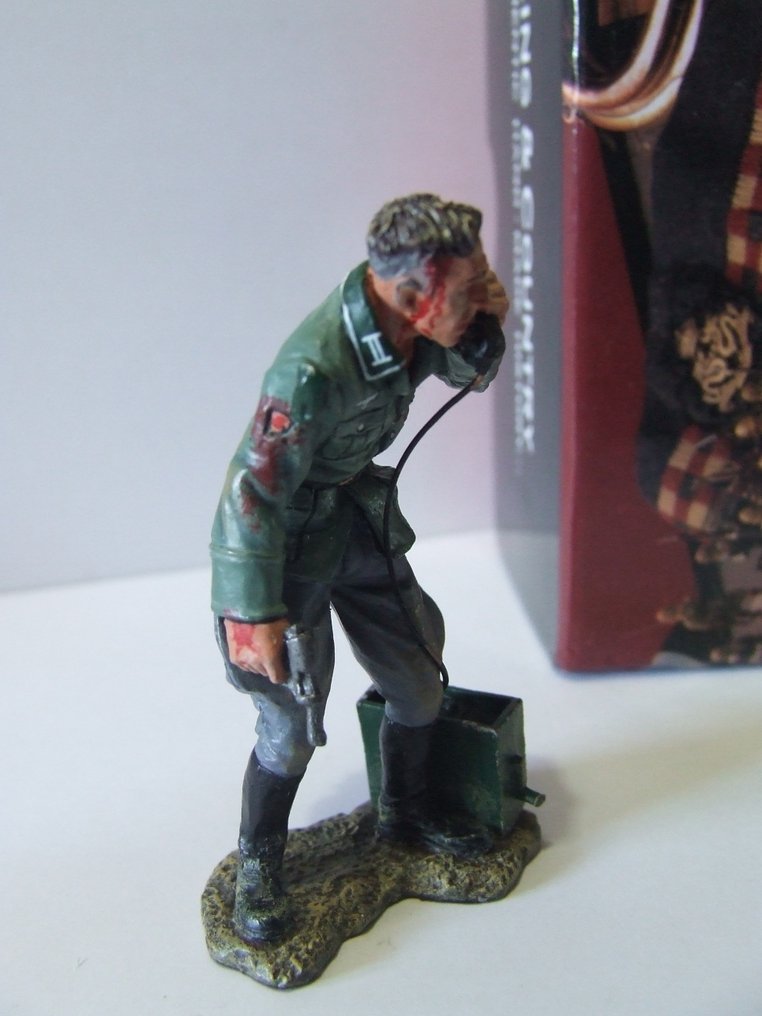 King and Country  - Toy figure General Alemão com radio  WW2 - 2000-2010 - Asia #1.0