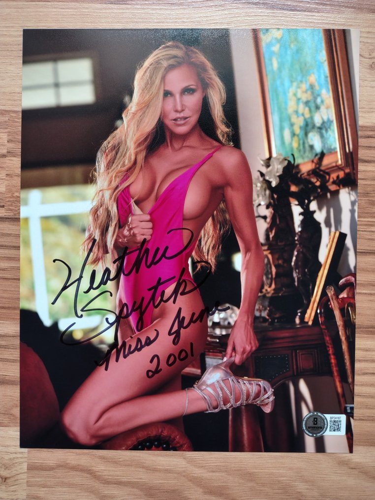 Heather Spytek - Playboy's Playmate of Month for June 2001 - Autograph, Photo with Beckett COA #4.3