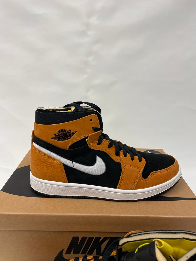 Nike - Air Jordan 1 High - Sneakers - Size: EU 44 #1.0