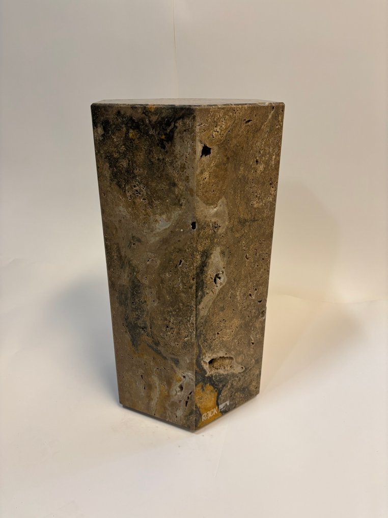  Αρχιτεκτονική βάση - RQCK - 2025 - Βάση / τραπεζάκι  #2.1