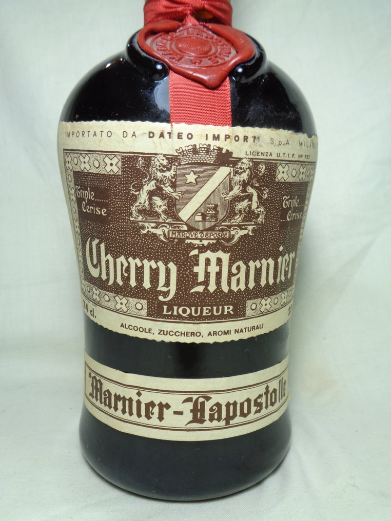 Marnier-Lapostolle - Cherry Marnier   - b. 1979  - 74 cl #1.0