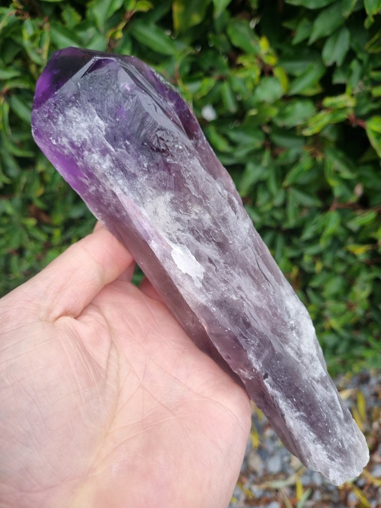 XXL Amazing purple amethyst point - Height: 220 mm - Width: 62 mm- 682 g #1.0