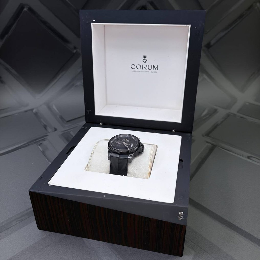 Corum - Admiral's Cup Competition 48 - 01.0068 - Men - 2000-2010 #1.0