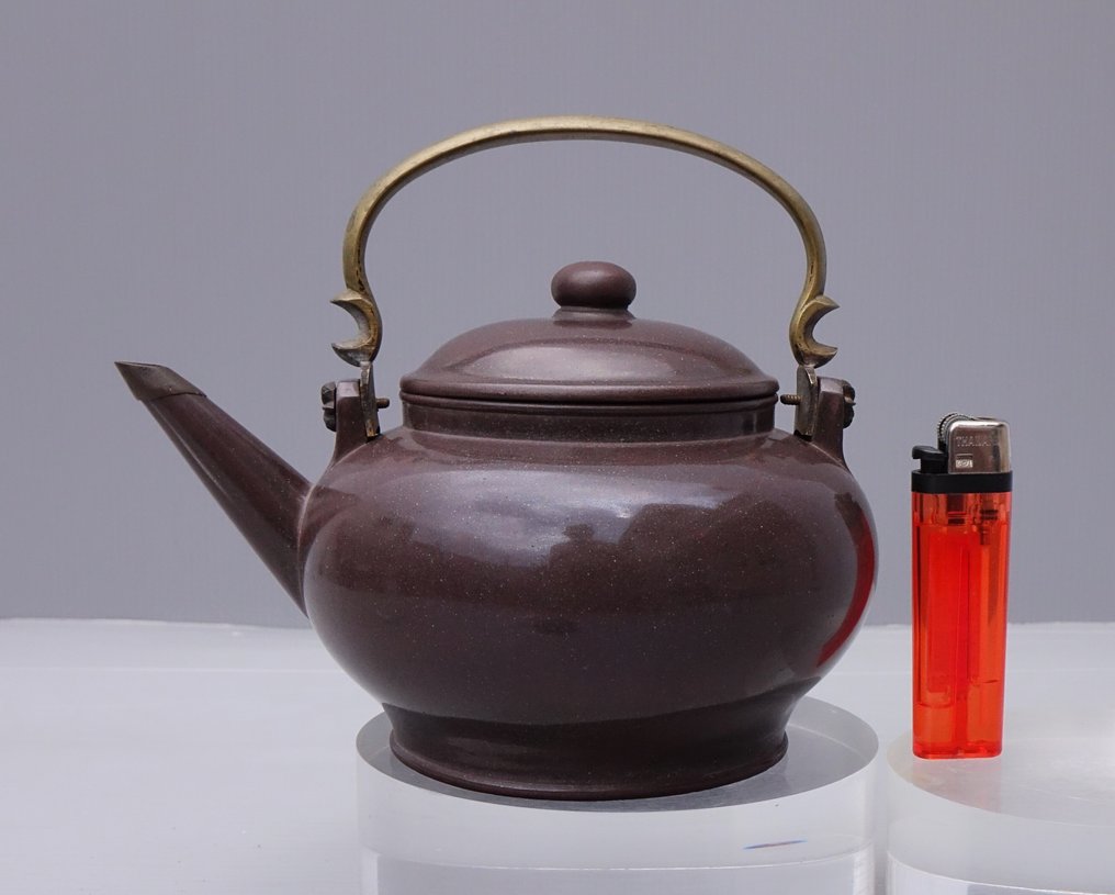 Teapot - Clay - Chinese Yixing Teapot #1.0