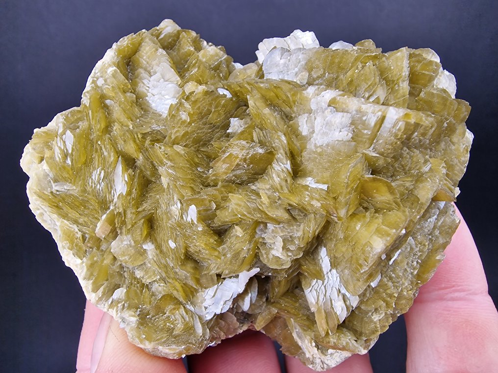 Siderite Dolomite top - not damage - Height: 90 mm - Width: 65 mm- 316 g - (1) #2.1