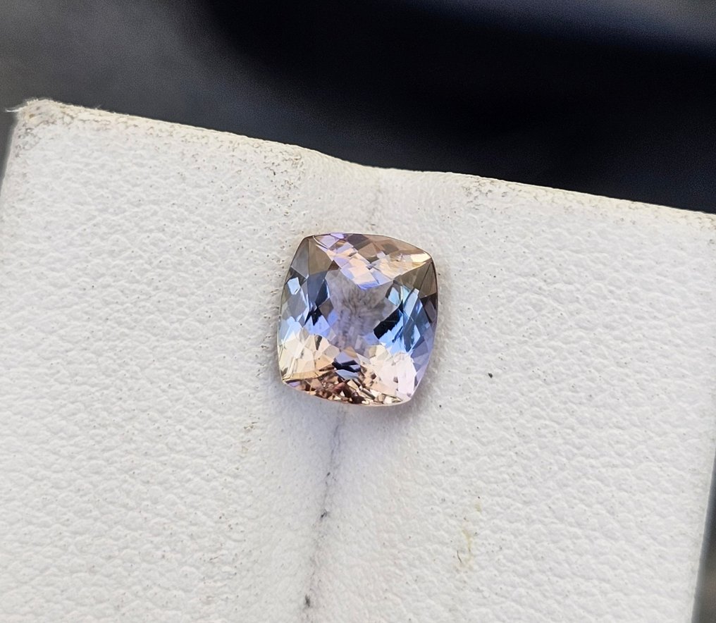 Fără preț de rezervă - 1 pcs Violet, Multicolor Tanzanite - 1.68 ct - Asociația internațională de pietre prețioase colorate (ICA GemLab) - PIATRĂ RARĂ MULTICOLOR #4.3