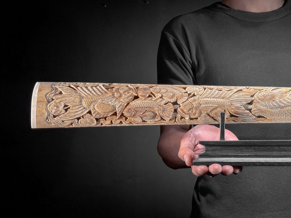 没有保留价 - 配有精美雕刻的巨大剑鱼吻部 - 日本锦鲤图案 吻突 - Xiphias Gladius - 12 cm - 84 cm - 6 cm- 非《濒危物种公约》物种 - (1) #1.0