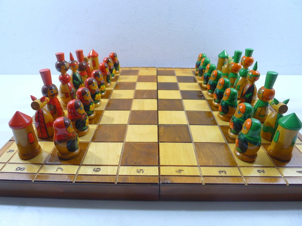 Jeu d'échecs en bois peint a la main Matriochka échiquier coffret King 85mm - Chess set - Matriochka URSS - Wood #3.2