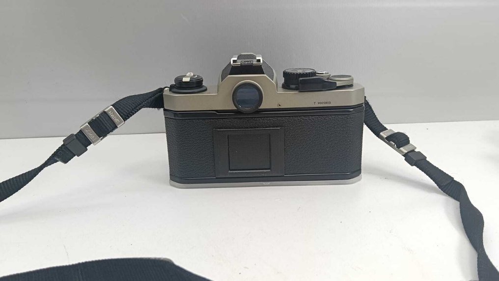 Nikon FM2/T + AF Nikkor 2,8/20mm D | Single lens reflex camera (SLR) #2.1