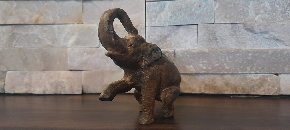 Pierre Chenet (XX-XXI) - Szobor, L'Elephant a la pate levé - 7.5 cm - Bronz #1.0
