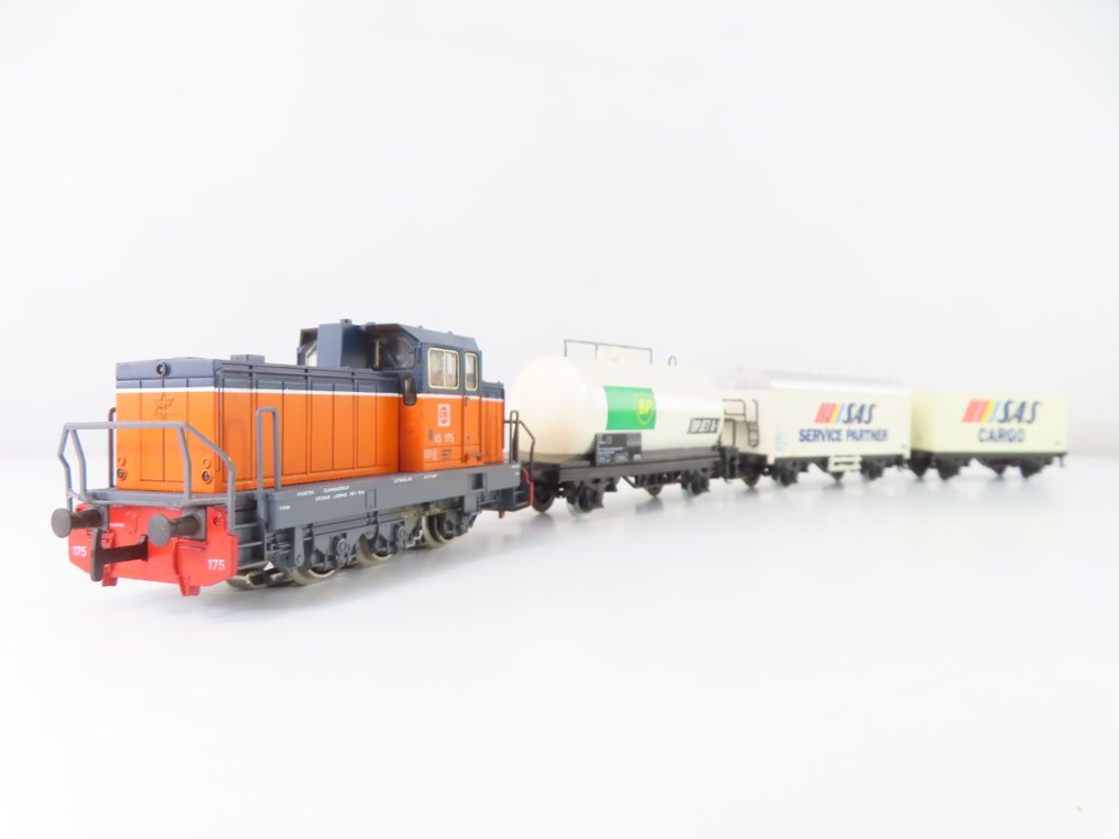 Märklin H0 - 2839 - 火車組合 (1) - 来自瑞典机场的四件套 - SJ #1.0