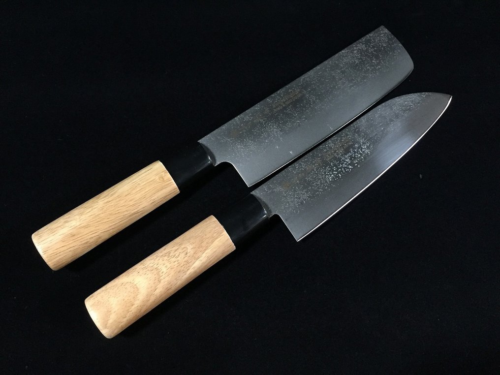 正宗 MASAMUNE / Set of 2 / 三得 SANTOKU 菜切 NAKIRI - 厨刀 -  日本的厨房刀具 - 钢 - 日本 #1.0