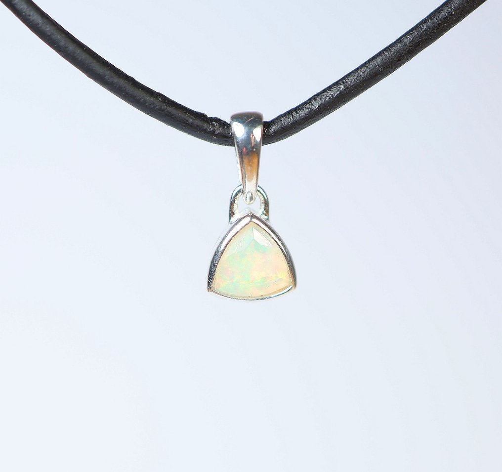 Αιθιοπικός όπαλ / Welo-όπαλ σύγχρονος / καινούριος- 0.5 g - (1) #1.0