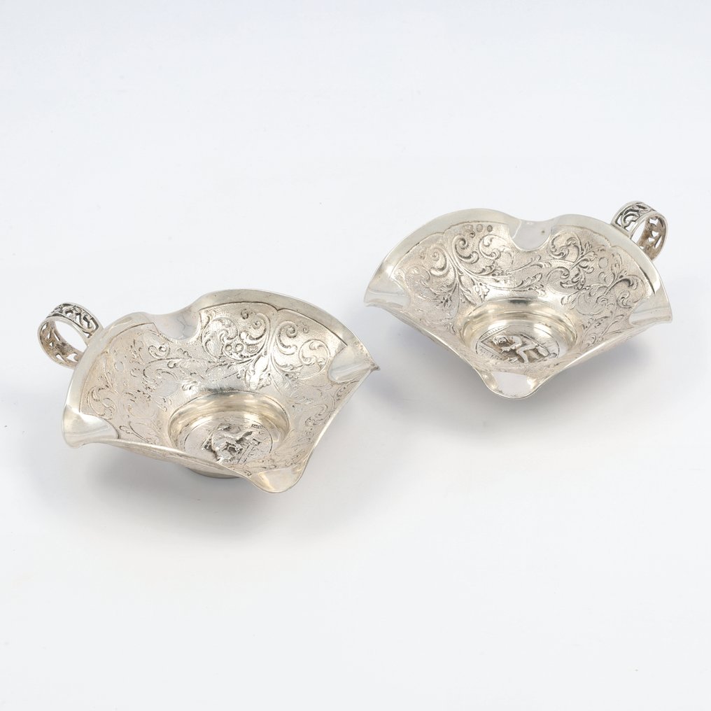 J.M. Visser - Scrumieră (2) - .835 argint #1.0