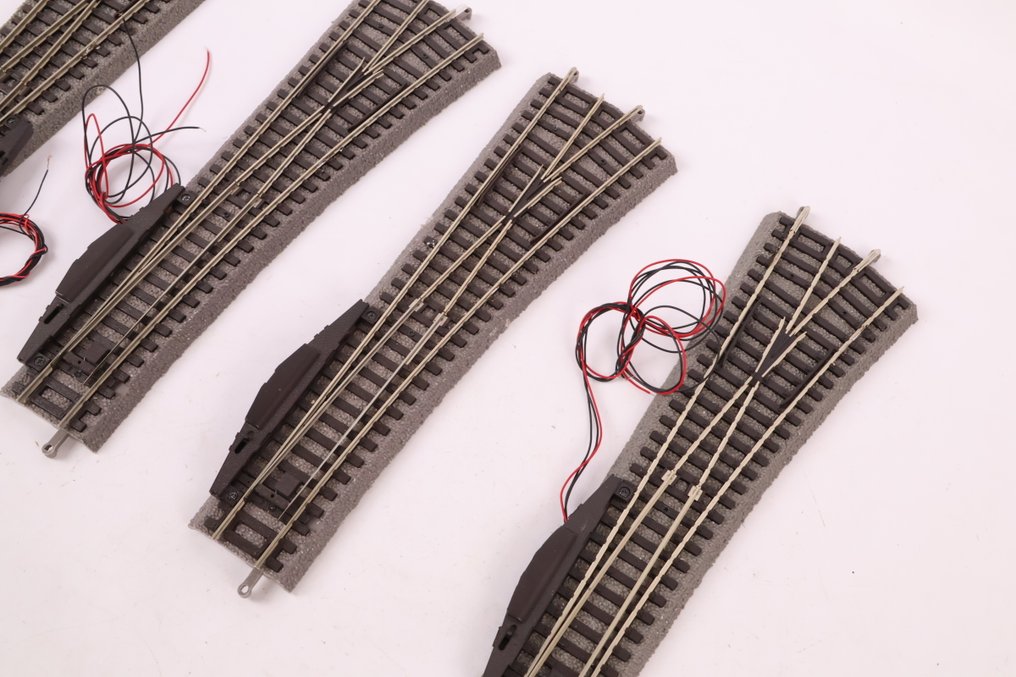 Piko H0 - 55420/55421 - Γραμμές τρένου μοντελισμού (4) - 4 ηλεκτρικές διακοπές A-γραμμής, αριστερά και δεξιά. #2.1