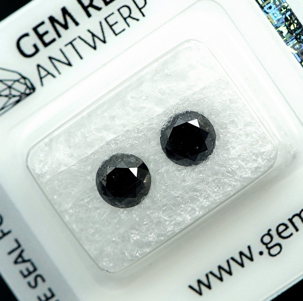 χωρίς τιμή ασφαλείας - 2 pcs Διαμάντι  (Επεξεργασμένου χρώματος)  - 1.78 ct - Στρογγυλό - Δεν προσδιορίζεται στην εργαστηριακή έκθεση - Gem Report Antwerp (GRA) #3.2