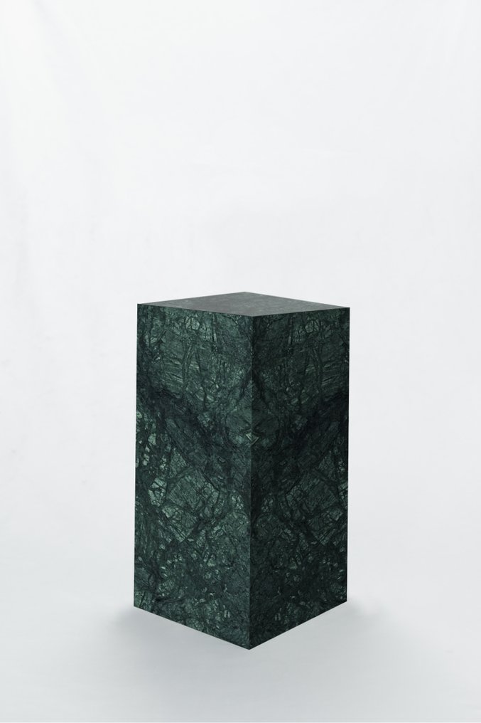 現代的 柱 - Formaminima - 2025 - 基座 #1.0