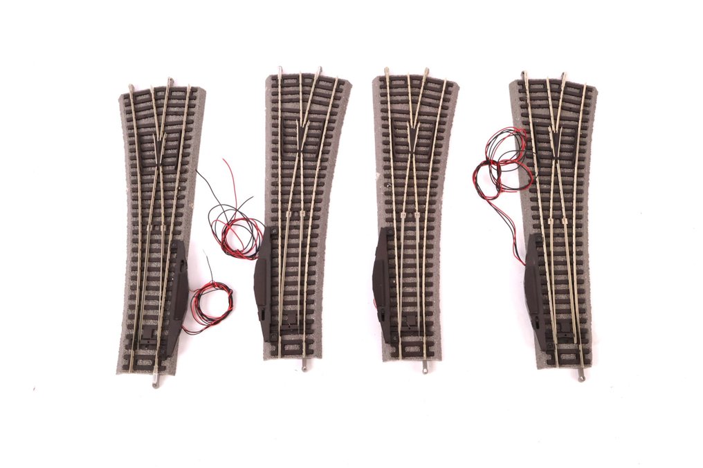 Piko H0 - 55420/55421 - Γραμμές τρένου μοντελισμού (4) - 4 ηλεκτρικές διακοπές A-γραμμής, αριστερά και δεξιά. #1.0