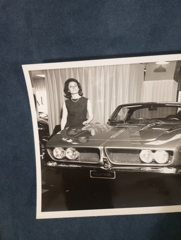 照片 - iso a/3l grifo bertone #1.0