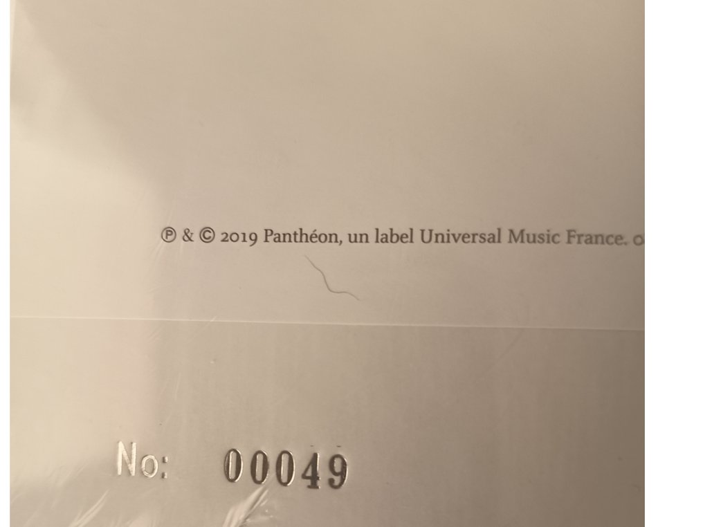 Johnny Hallyday - 1 x Limited edition box set + 2 x albums - Sealed - Multiple titles - LP Albums (multiple items) - 2019 #4.3