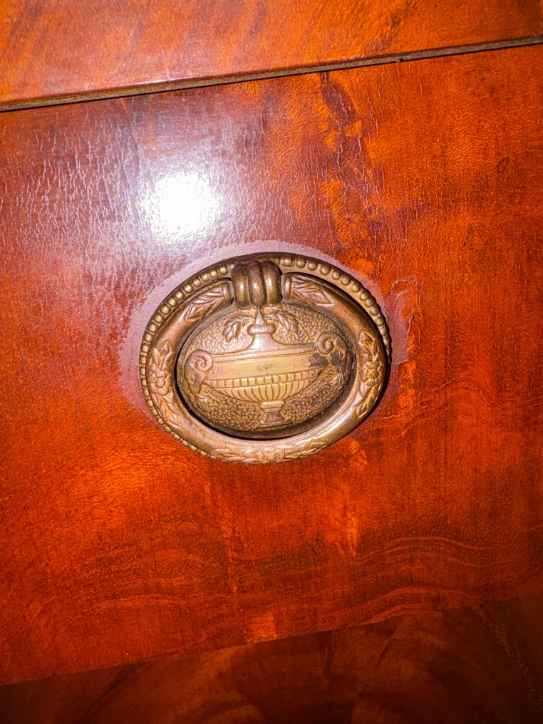 Sekretarzyk - Mahoń #3.2